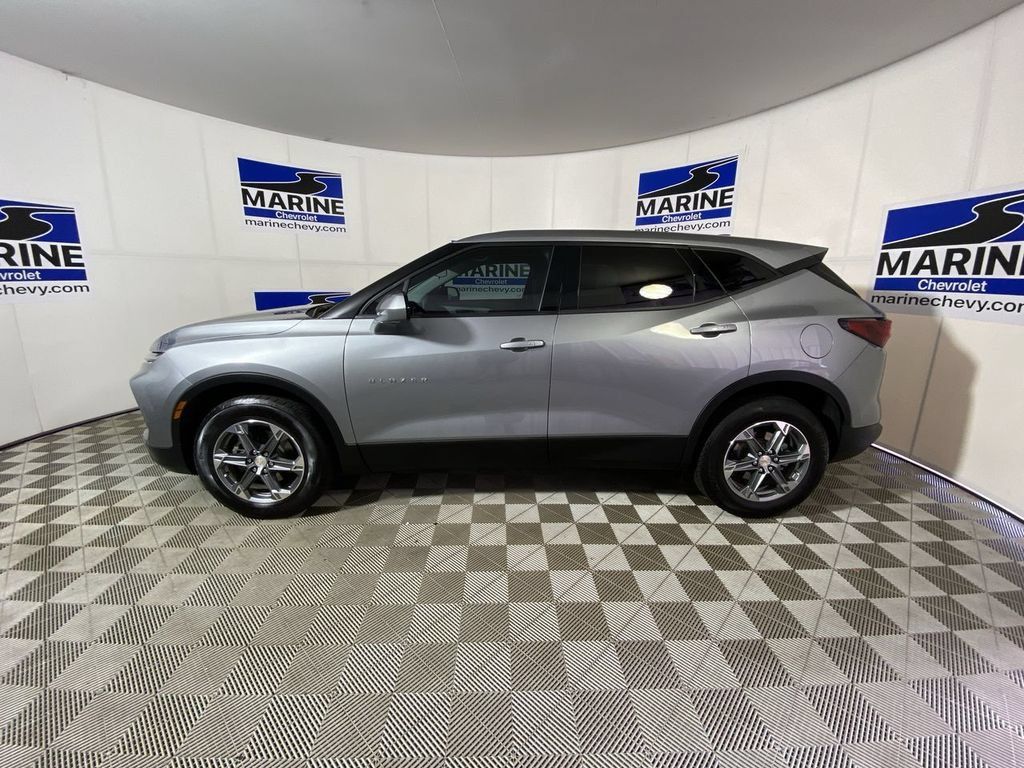 Used 2023 Chevrolet Blazer LT FWD image 10