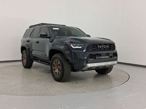 Used 2025 Toyota 4Runner Trailhunter image 7