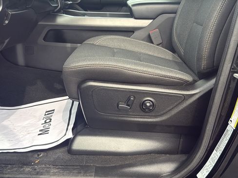 Used 2019 RAM 1500 Big Horn AWD/4WD image 24