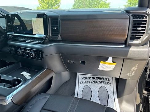 New 2026 Chevrolet Silverado 2500 High Country w/ Midnight Edition AWD/4WD image 25