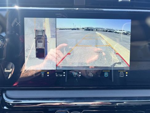 Used 2023 GMC Sierra 1500 AT4X w/ AT4X AEV Edition image 18