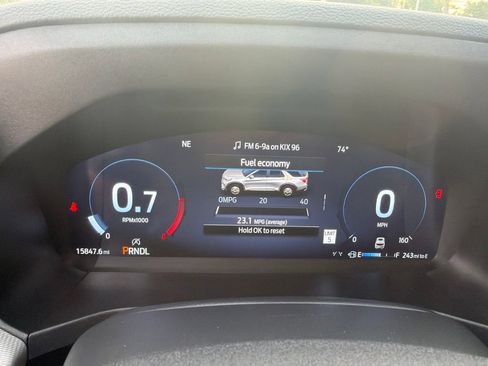 Used 2025 Ford Explorer Active w/ Active Comfort Package RWD image 24