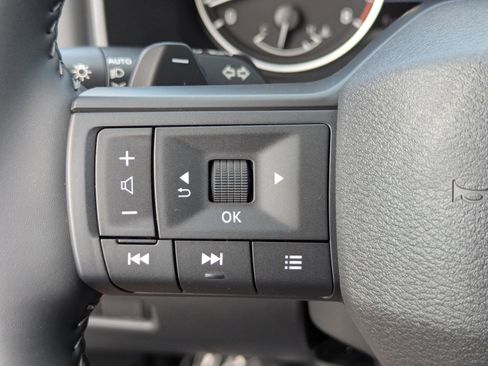 New 2026 Nissan Rogue SV FWD image 29
