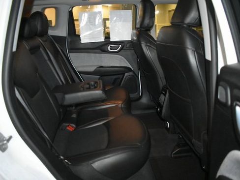 Used 2022 Jeep Compass Latitude w/ Sun and Sound Group image 41