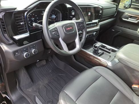 Used 2025 GMC Sierra 1500 Elevation w/ Elevation Premium Package image 15