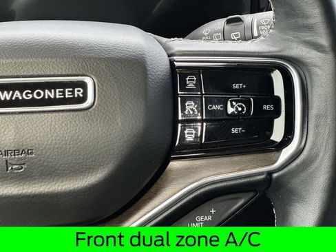 Used 2022 Jeep Grand Wagoneer Series I AWD/4WD image 10