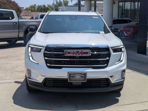 New 2026 GMC Acadia Elevation w/ Elevation Premium Package FWD image 10