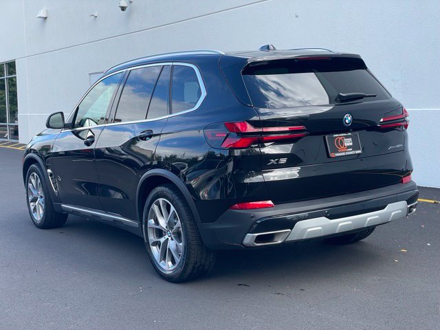 Used 2026 BMW X5 xDrive50e AWD/4WD image 5