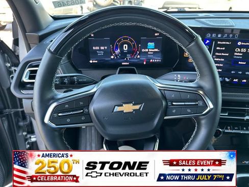 Certified 2026 Chevrolet Traverse High Country FWD image 15