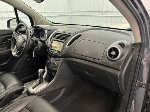 Used 2016 Chevrolet Trax LTZ AWD/4WD image 16