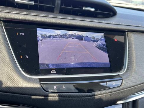 Certified 2022 Cadillac XT5 Premium Luxury w/ LPO, Floor Liner Package image 22