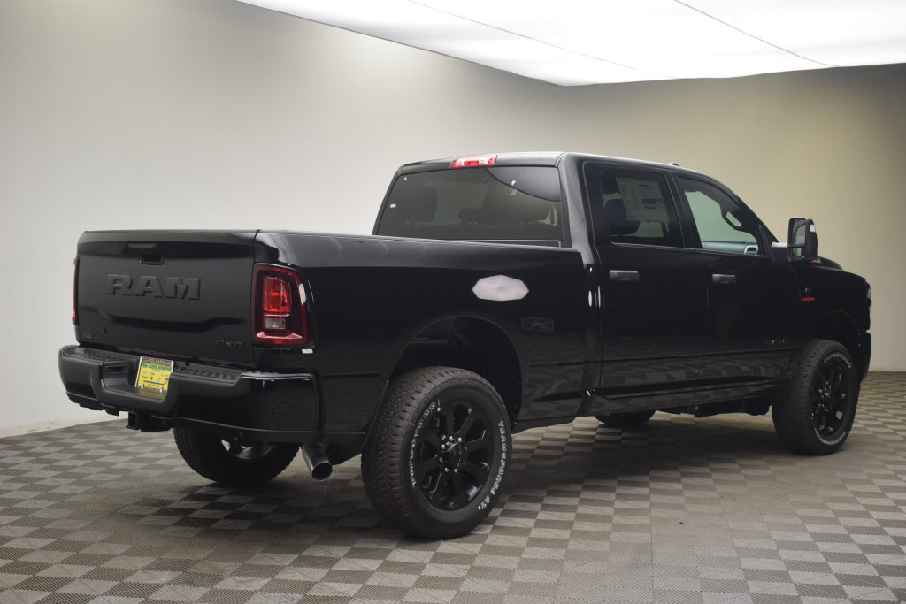 New 2026 RAM 3500 Big Horn AWD/4WD image 6