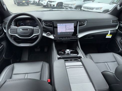 New 2025 Jeep Wagoneer Base w/ Premium Group I image 15