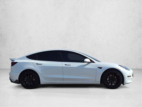 Used 2021 Tesla Model 3 Standard Range Plus RWD image 4