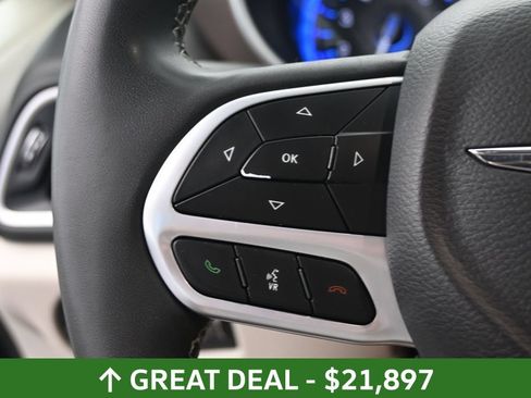 Used 2023 Chrysler Voyager LX FWD image 31