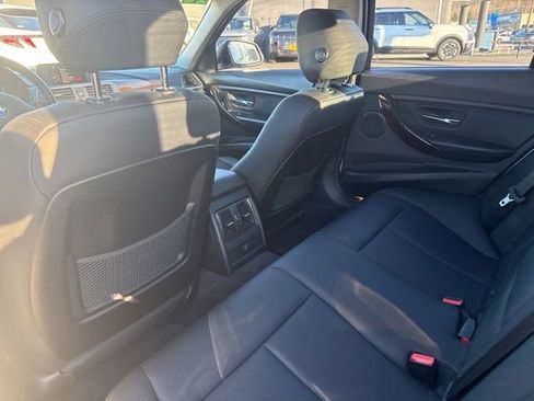 Used 2016 BMW 320i xDrive 320i xDrive image 17