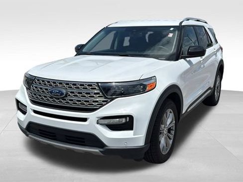 Used 2023 Ford Explorer Limited AWD/4WD image 2