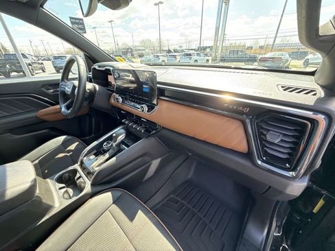 Certified 2024 GMC Canyon AT4 w/ Canyon Safety Plus Package image 28