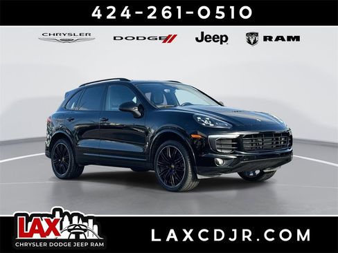 Used 2018 Porsche Cayenne image 1