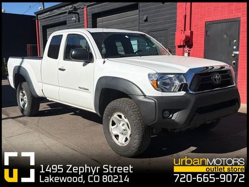 Used 2015 Toyota Tacoma 4x4 Access Cab V6 w/ Convenience Package image 1