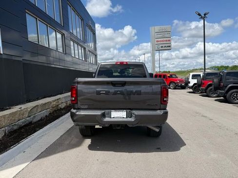 Used 2025 RAM 2500 Big Horn AWD/4WD image 4