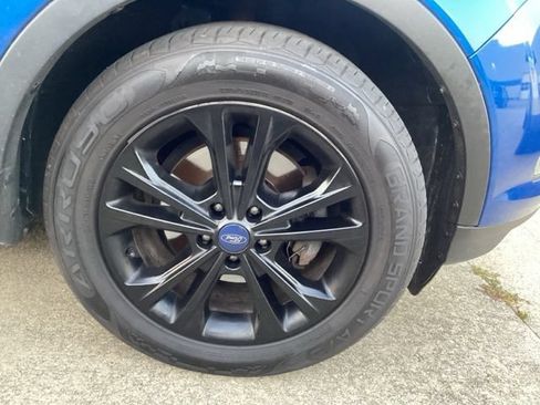 Used 2017 Ford Escape SE FWD image 5