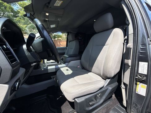 Used 2018 Ford F150 XLT w/ Equipment Group 302A Luxury AWD/4WD image 11