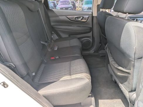 Used 2018 Nissan Rogue S FWD image 27