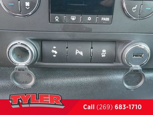 Used 2013 Chevrolet Silverado 1500 LT w/ All-Star Edition AWD/4WD image 28