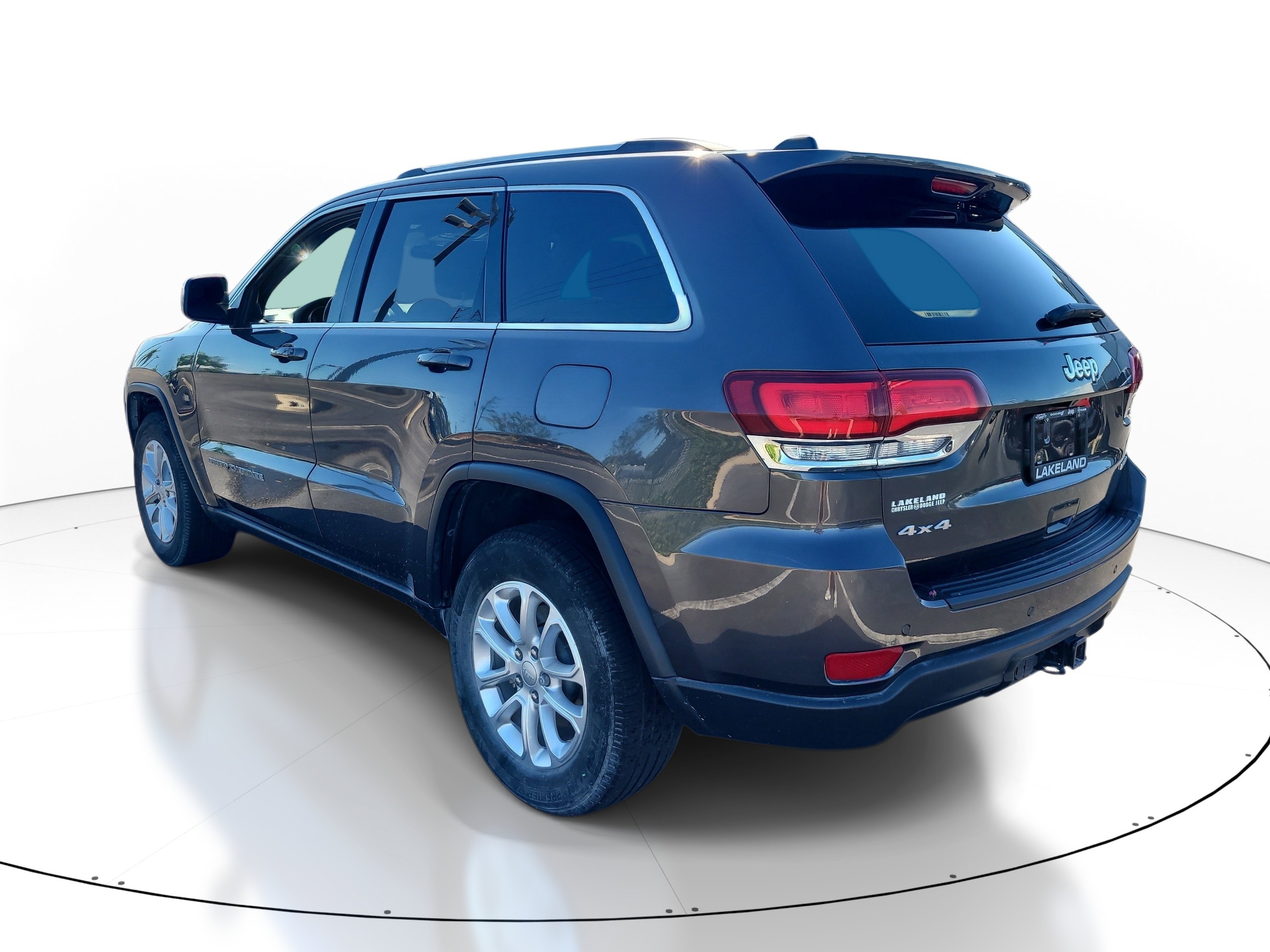Used 2021 Jeep Grand Cherokee Laredo AWD/4WD image 6