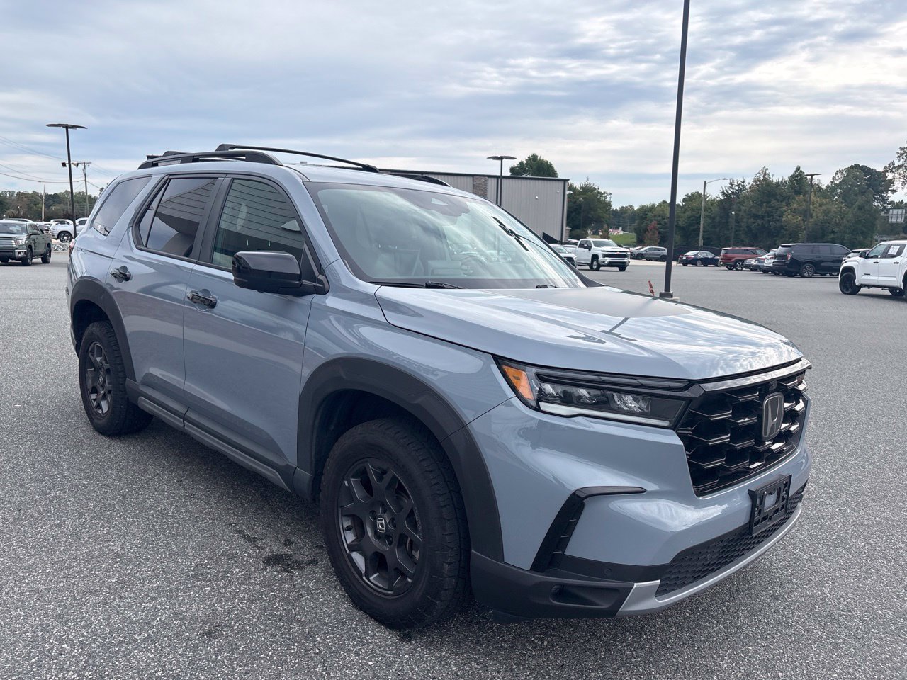 Used 2023 Honda Pilot TrailSport image 10