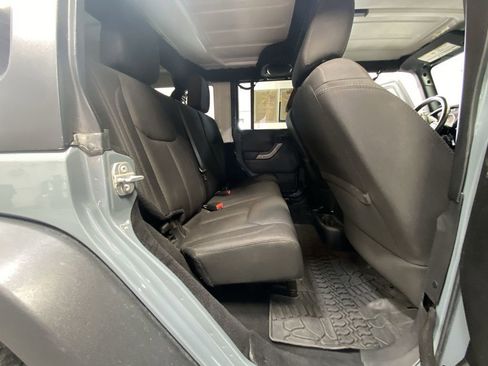 Used 2014 Jeep Wrangler Unlimited Sport AWD/4WD image 35