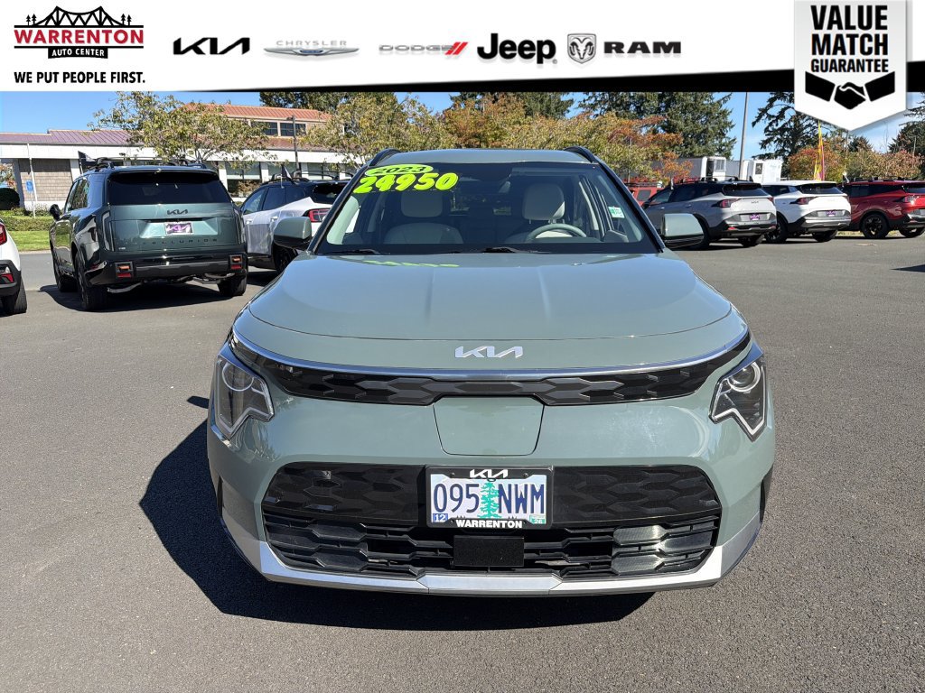 Used 2023 Kia Niro Wind w/ Wind Preserve Package FWD image 10