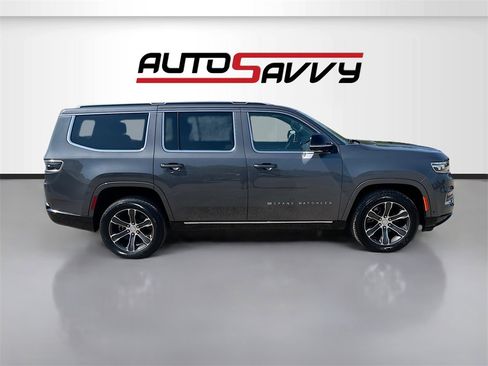 Used 2023 Jeep Grand Wagoneer 4WD image 8