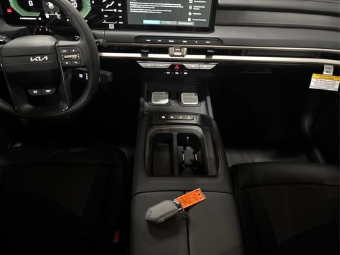 New 2027 Kia Telluride S image 13