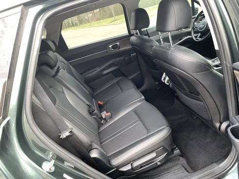 Used 2022 Kia Sorento S w/ Panoramic Sunroof Package image 33