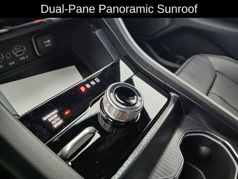 New 2025 Jeep Grand Cherokee L Limited w/ Luxury Tech Group II image 25