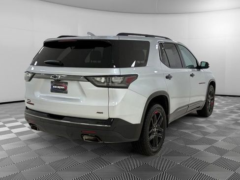 Used 2020 Chevrolet Traverse Premier w/ Redline Edition image 3