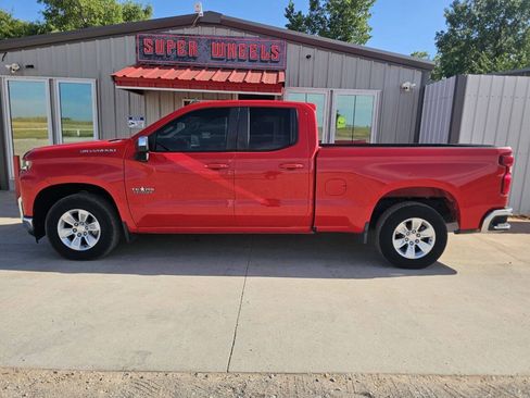 Used 2019 Chevrolet Silverado 1500 LT w/ Texas Edition RWD image 3