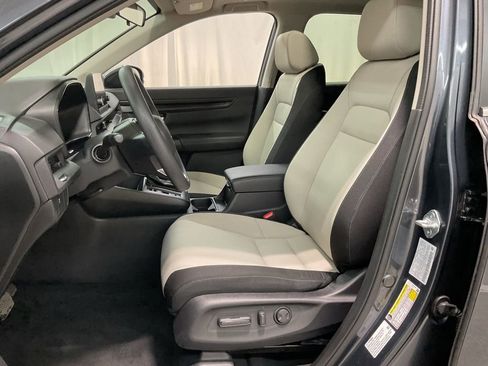 Certified 2025 Honda CR-V EX image 22