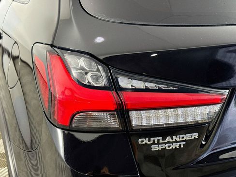 Used 2023 Mitsubishi Outlander Sport ES AWD/4WD image 36