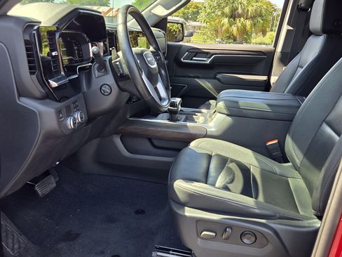 Used 2023 GMC Sierra 1500 SLT w/ SLT Premium Plus Package RWD image 9