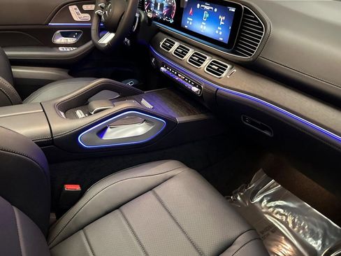 New 2025 Mercedes-Benz GLS 450 4MATIC image 27