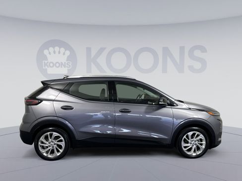 Used 2023 Chevrolet Bolt EUV LT FWD image 8