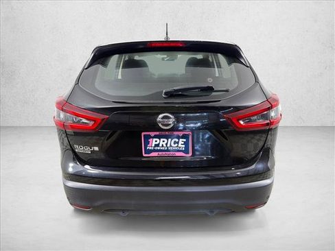 Used 2020 Nissan Rogue Sport S FWD image 4