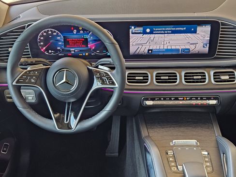 Used 2026 Mercedes-Benz GLS 450 4MATIC image 23