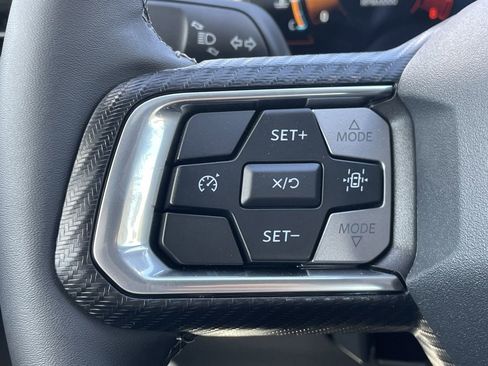 Used 2025 Ford Mustang Coupe RWD image 22