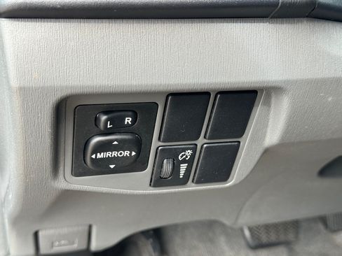 Used 2010 Toyota Prius FWD image 26