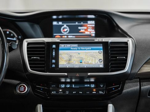 Used 2017 Honda Accord EX-L image 18