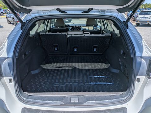 Used 2020 Subaru Outback Limited w/ Popular Package #2 AWD/4WD image 12